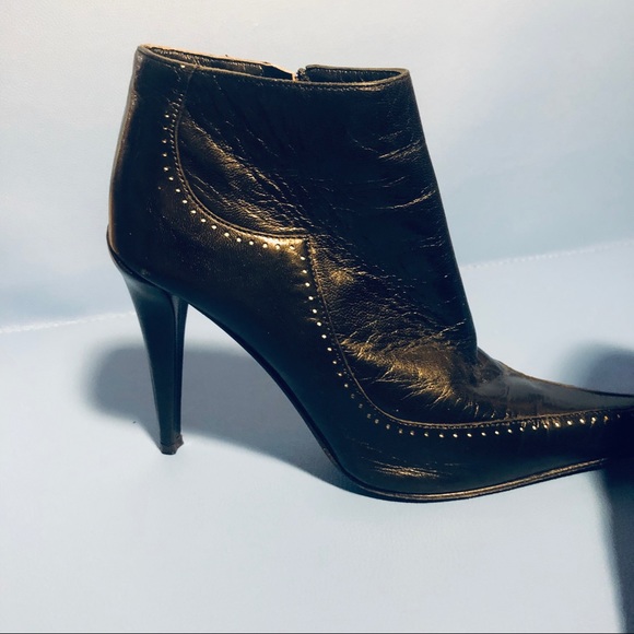 Kenneth Cole Shoes - Kenneth Cole black leather booties pointy toe